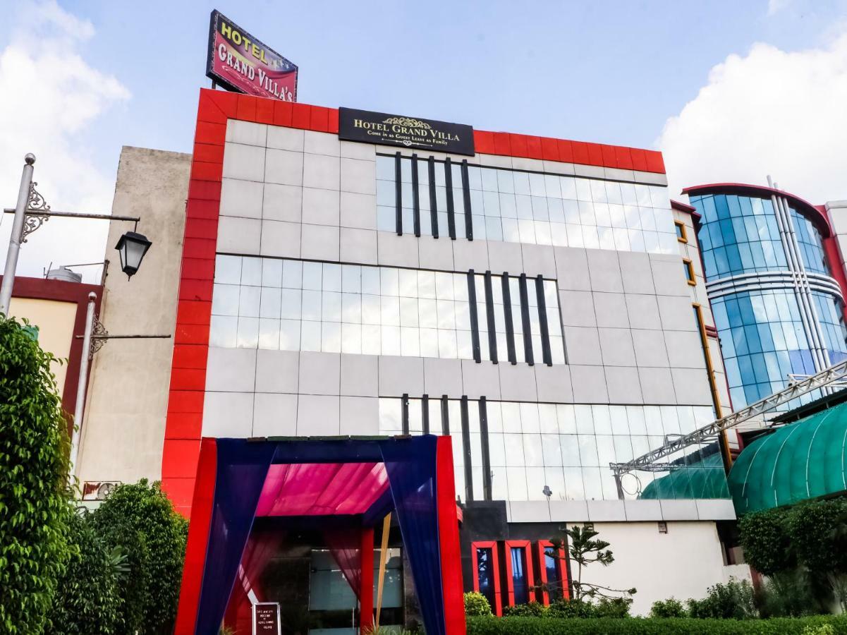 Oyo 47630 Grand Villa Moga Exterior photo